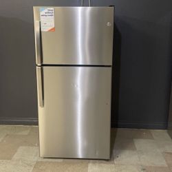 Ge Apartment Size Top Freezer Refrigerator XDB