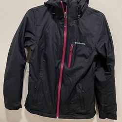 Columbia black jacket, Woman XS, Waterproof, omni tech 