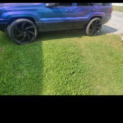 24 inch wheels the brand is MASSIVE
