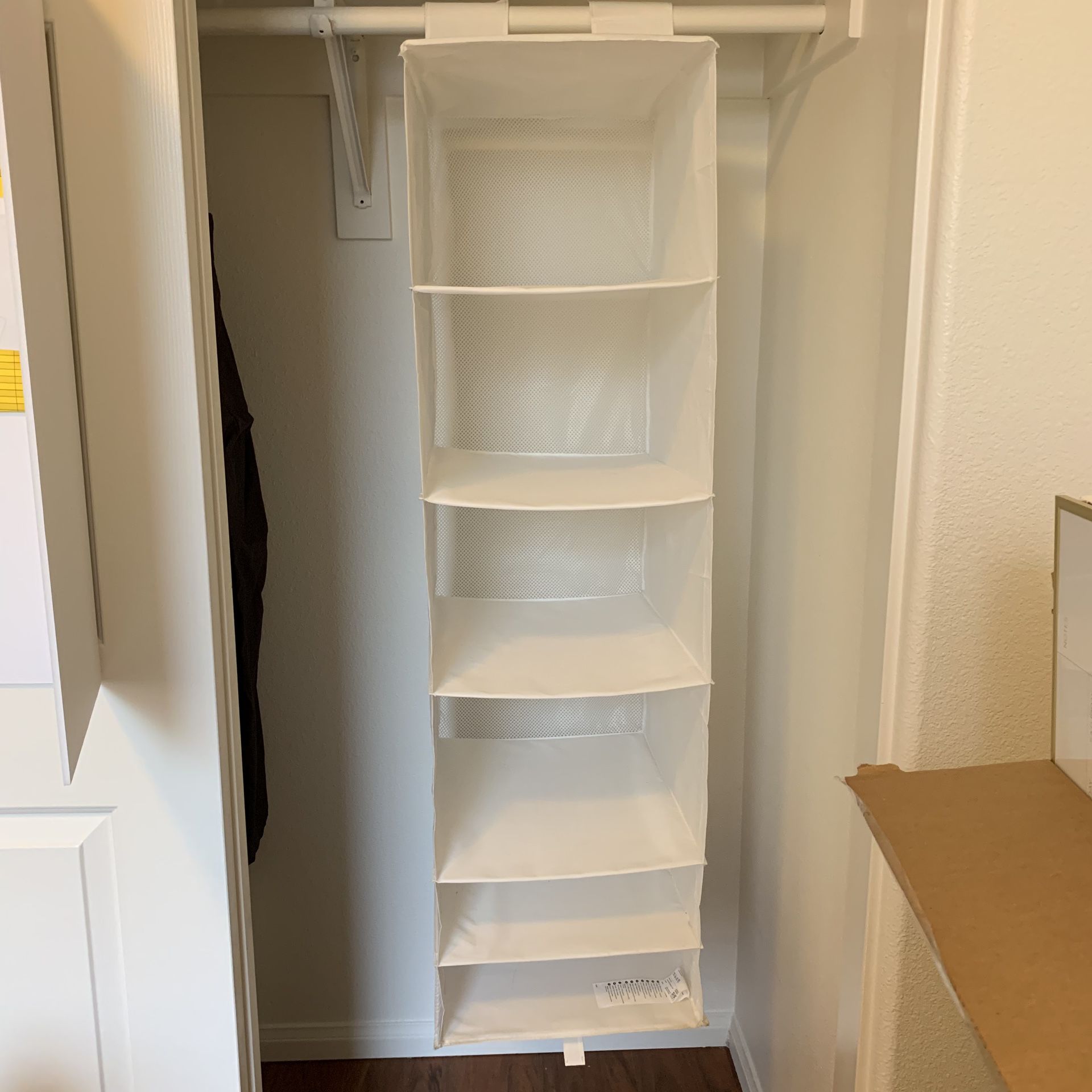 2 Closet organizers - white 6 compartments