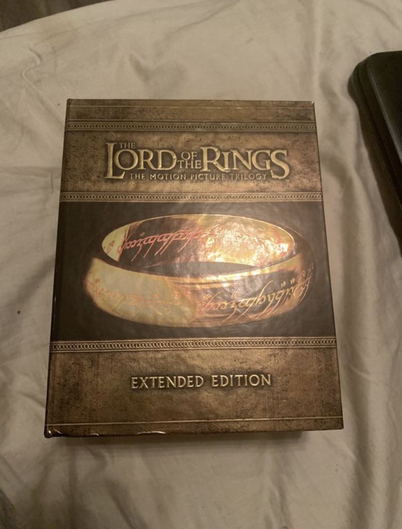 Lord of the Rings, Blu-ray extended Edition , brand new ( only opened) never been played..