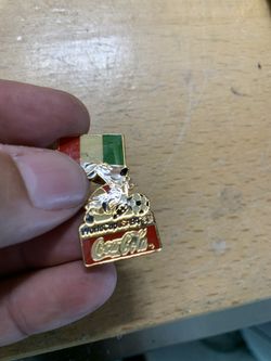 Coca Cola vintage pin
