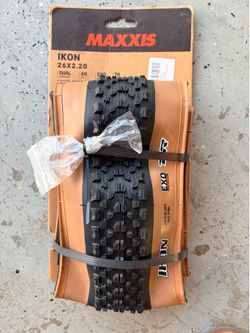 *NEW* Maxxis Ikon Tires EXO / Set of 2