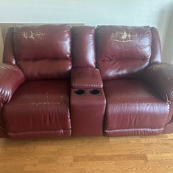 FREE RECLINING COUCH