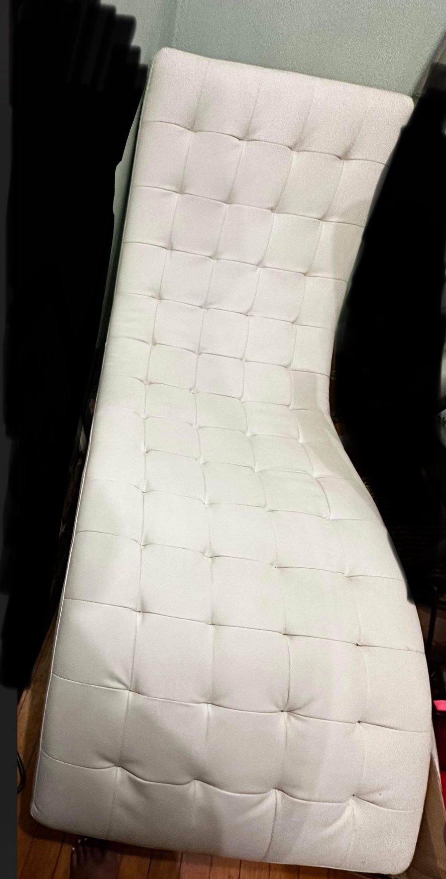 Chaise Lounge