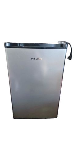 Hisense 2.7 Cu Ft Mini Fridge – Silver – Excellent Condition