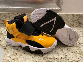 Nike diamond turf