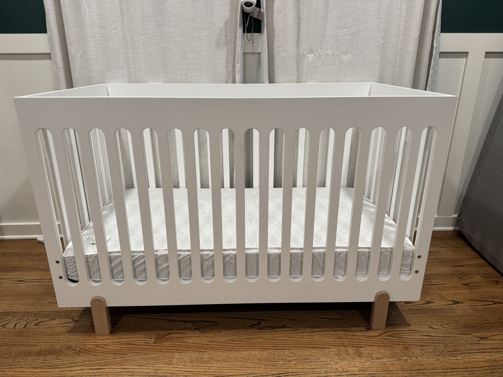 Baby Crib And Mattress