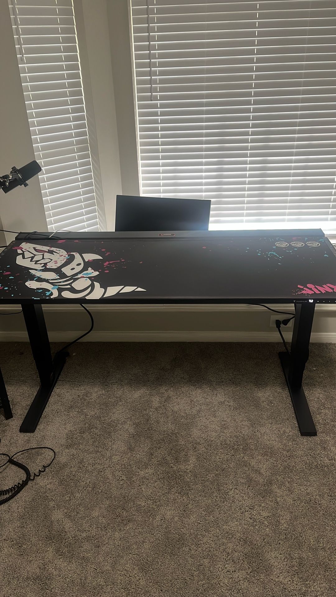 Secret Labs Magnus Pro Desk (Jinx Mouse Pad)