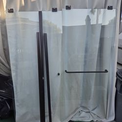 Frameless Slinding Shower Door