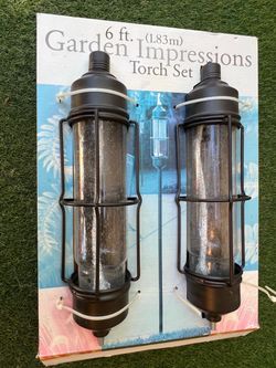6 ft.. - 1.83m) Garden Impressions Torch Set