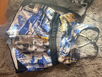 Size small Reebok Printed Athletic Sports Bra and Shorts Set