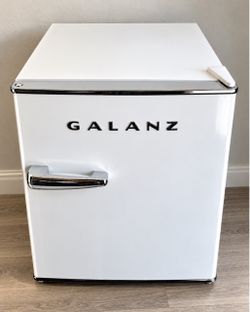 Galanz Retro Mini Fridge White