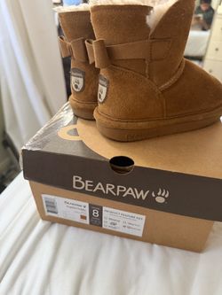 Bear paw boots size 8c toddler