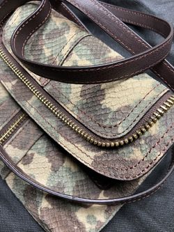 LEATHER CROSSBODY PURSE