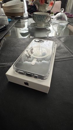 iPhone 16e