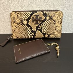 Tory Burch Thea Zip Continental Wallet  – Croc-Embossed with ID Holder