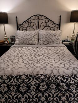 Bedding Set