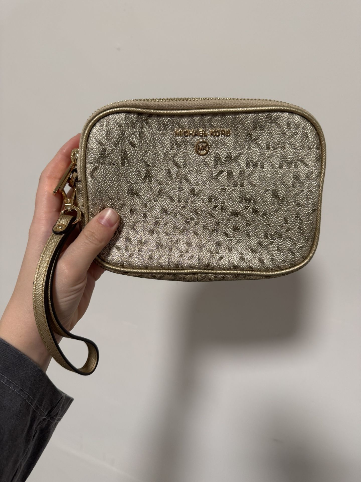 Authentic Michael Kors wristlet