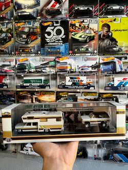 M2 MACHINES HAULER 1974 CHEVROLET CHEYENNE SUPER 30 CAMPER & 1974 K5 BLAZER