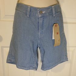 Levi’s Classic Shorts Women’s Size 26 (2/3) Long Denim Blue Jean Mid-rise