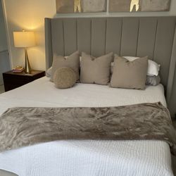 Light Gray King Size Bed And Mattress