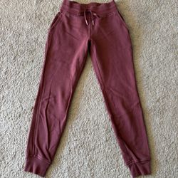 Women’s Lululemon Scuba High Rise Smokey Red Jogger Sweatpants 