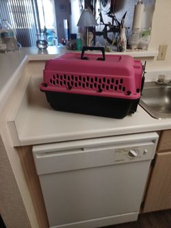 Pet carrier