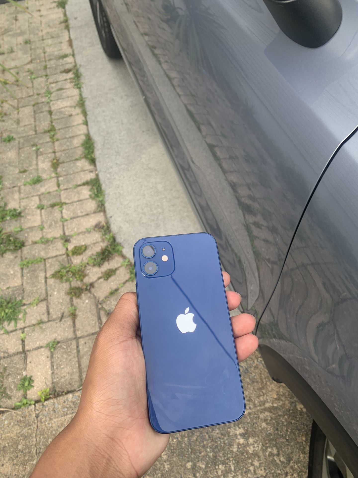 Apple iPhone 12 (256GB) - Fully Unlock- Very Good Condition