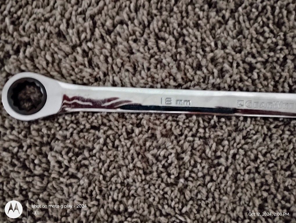 Gear wrench 18MM Long Handle Box End Wrench, Great For Alignments!