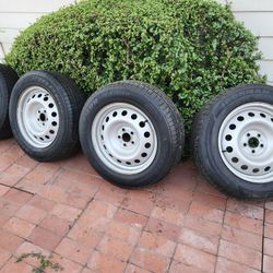 Ford Mavrick Steel Stock Wheels With Tires