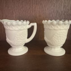 Vintage Westmoreland Peacock Milkglass Creamer And Sugar Set