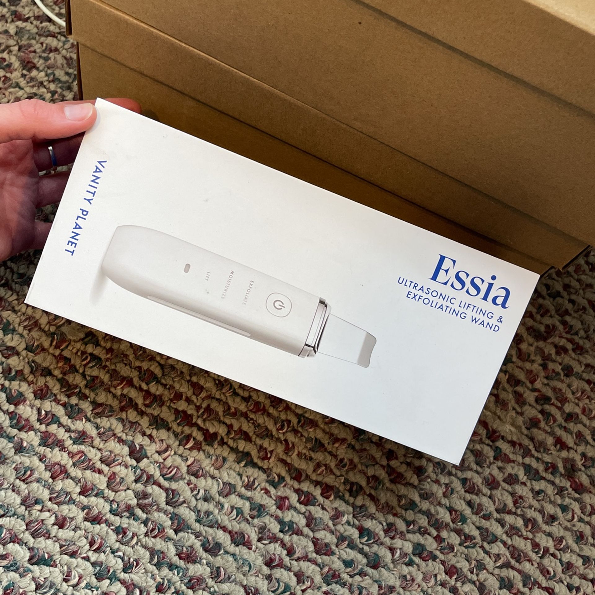 Essie Ultrasonic Lifting & Exfoliating Wand