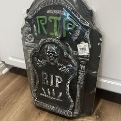 3 Pack Of Tombstones