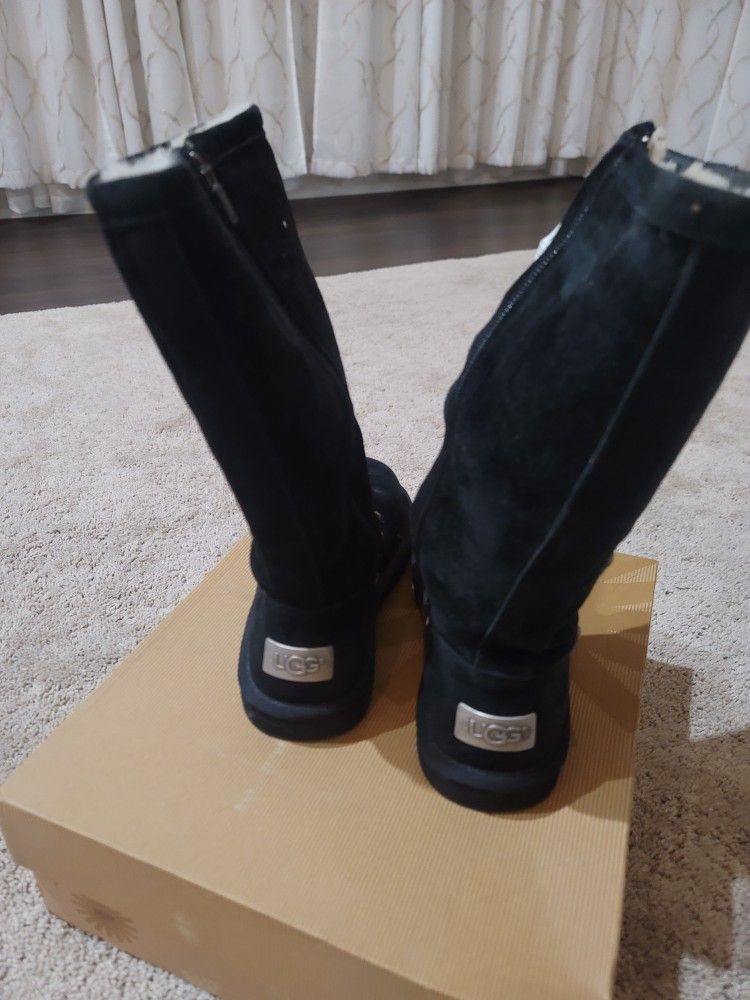 UGG Women