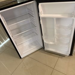Small Refrigerators Like New 