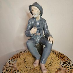 Nao by Lladró "Old Fisherman / Sailor with Pipe" (No. 0262)
