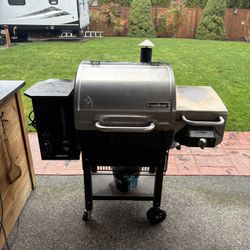 Camp chef Woodwind Pellet Grill