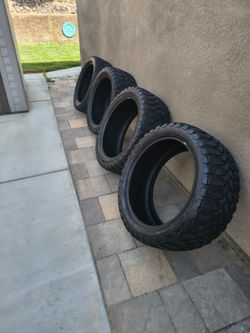 33x12.50 R22