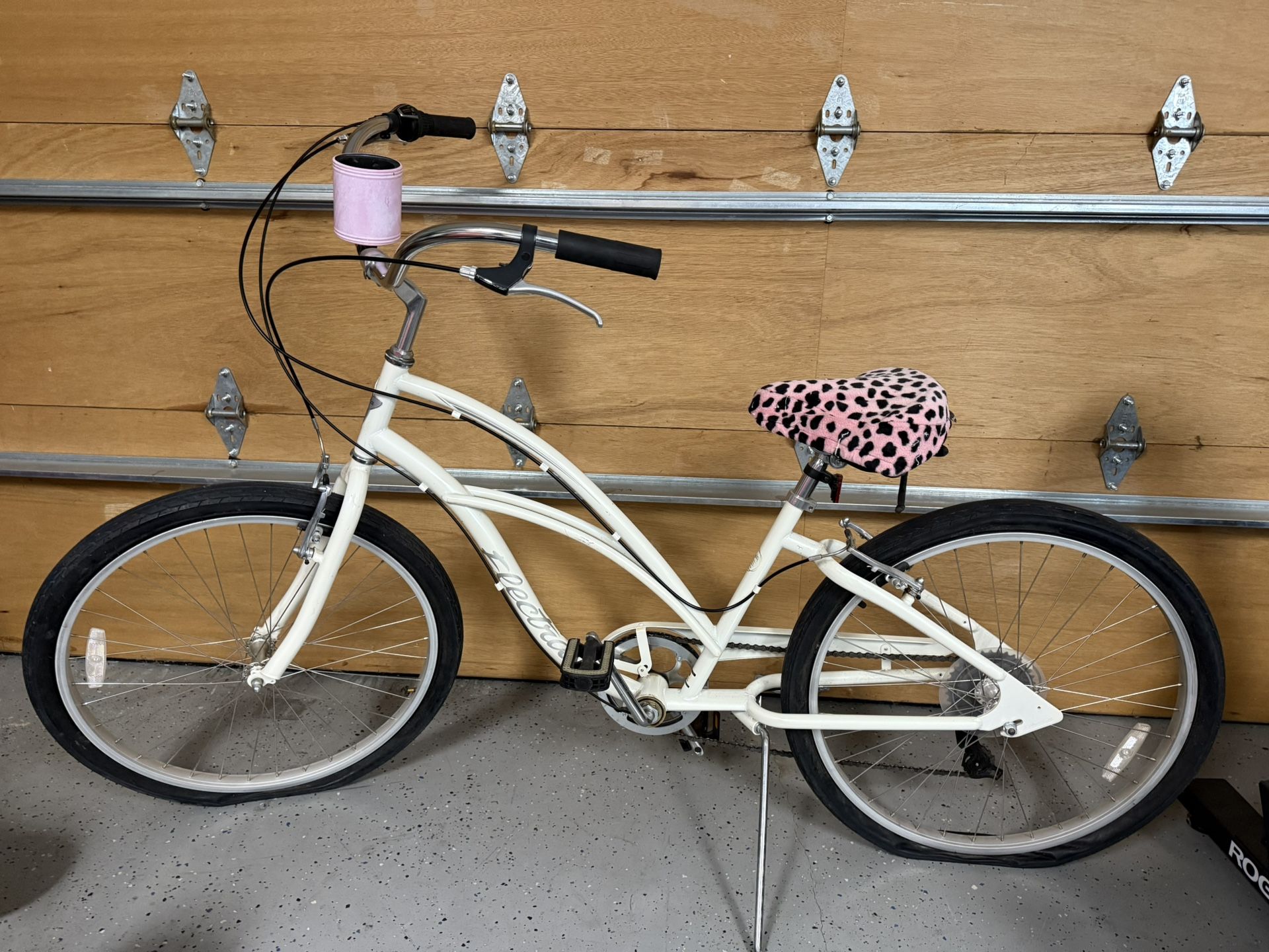 ELECTRA 7 Speed Cruiser Bike 