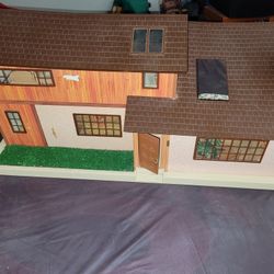 Tomy smaller sale homes dollhouse