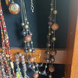 Lot Of Wood Tone Beaded Jewelry