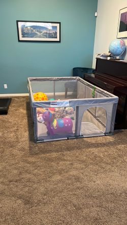 Baby play pen