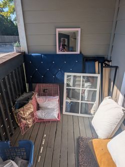 Beautiful Blue velvet Twin bed Frame & Teens Girl clothes 🔥🔥🔥