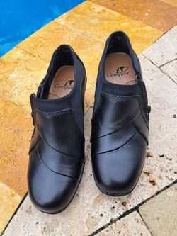 Women Shoes 7 W