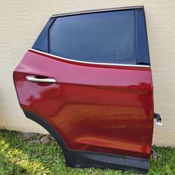 Hyundai Santa Fe rear door 13-15..