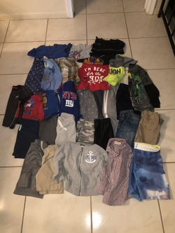 Boys size 4t clothes