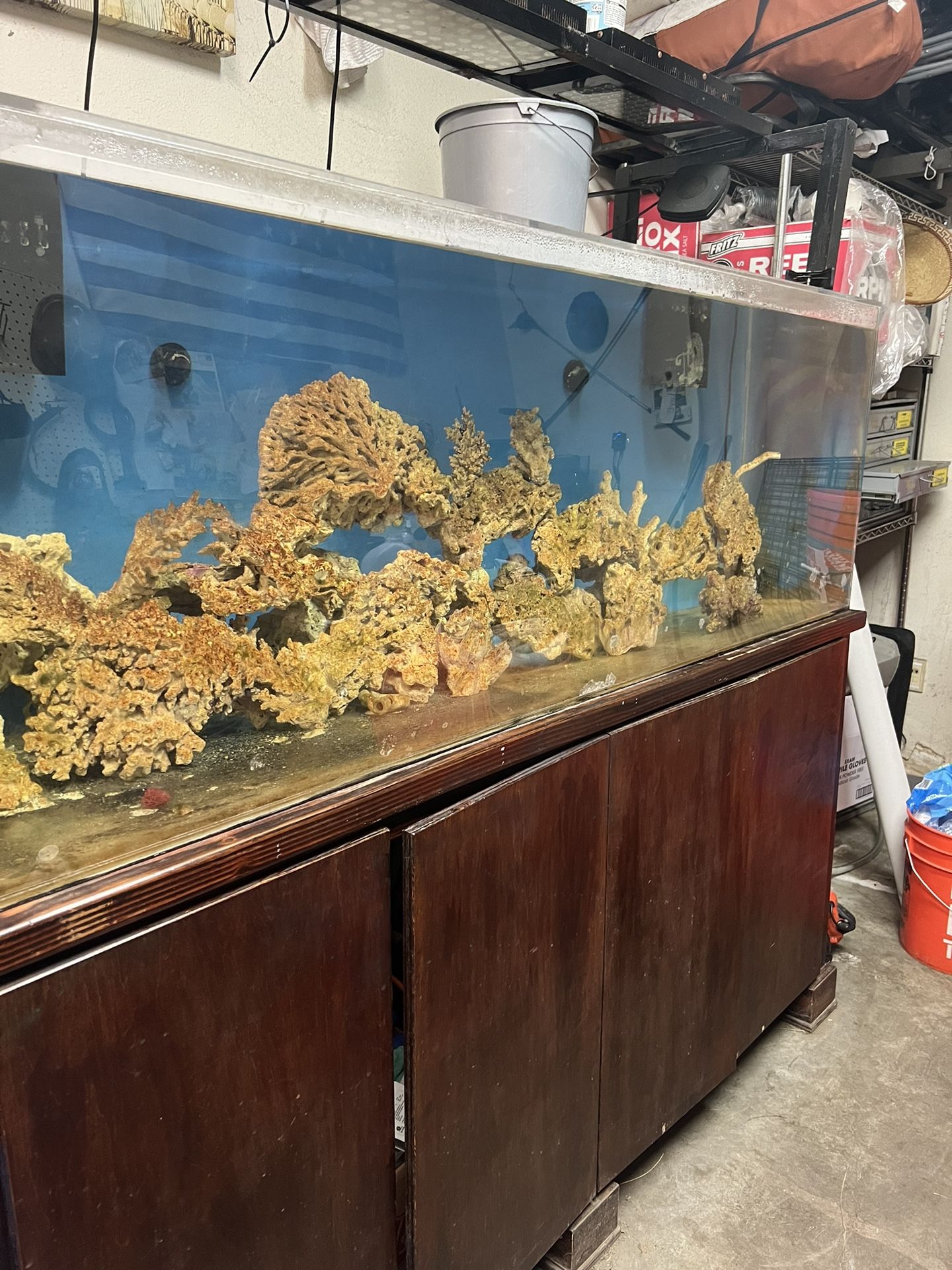 Acrilic Fish Tank 180 Gallons
