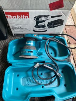Makita 5” Random Orbital Sander with Case & Box