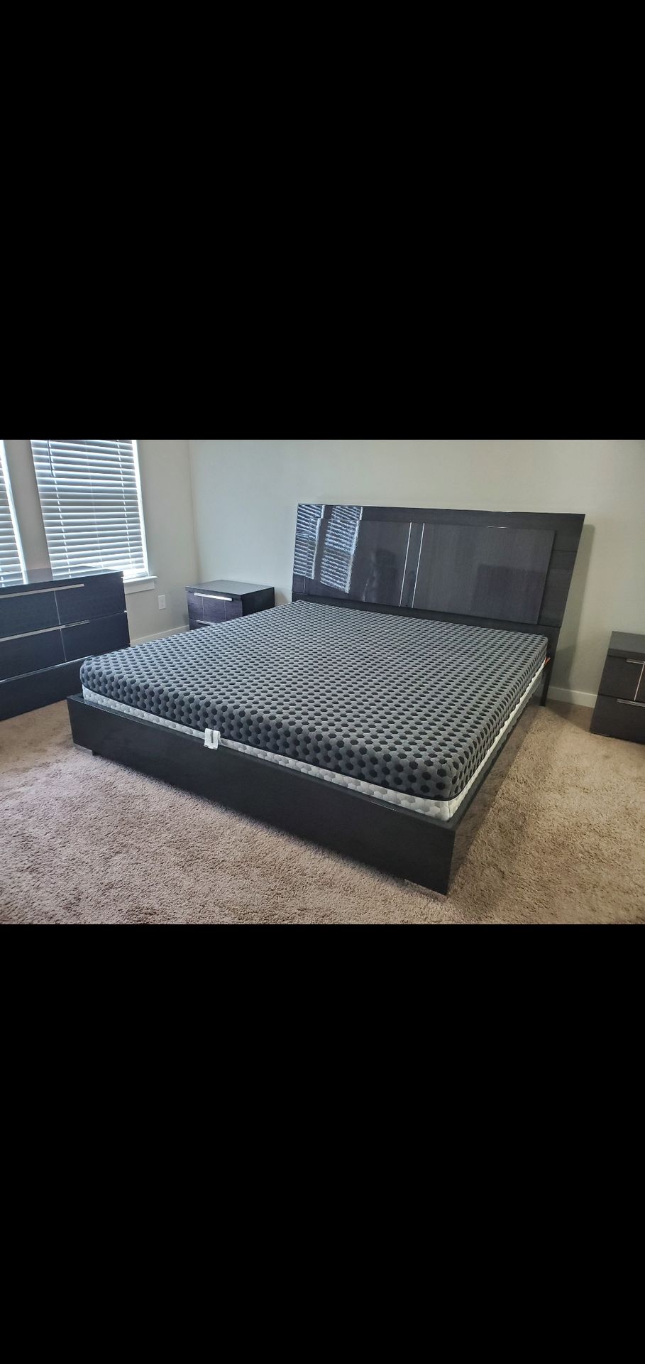 KING MEMORY FOAM COOLING MATTRESS SET